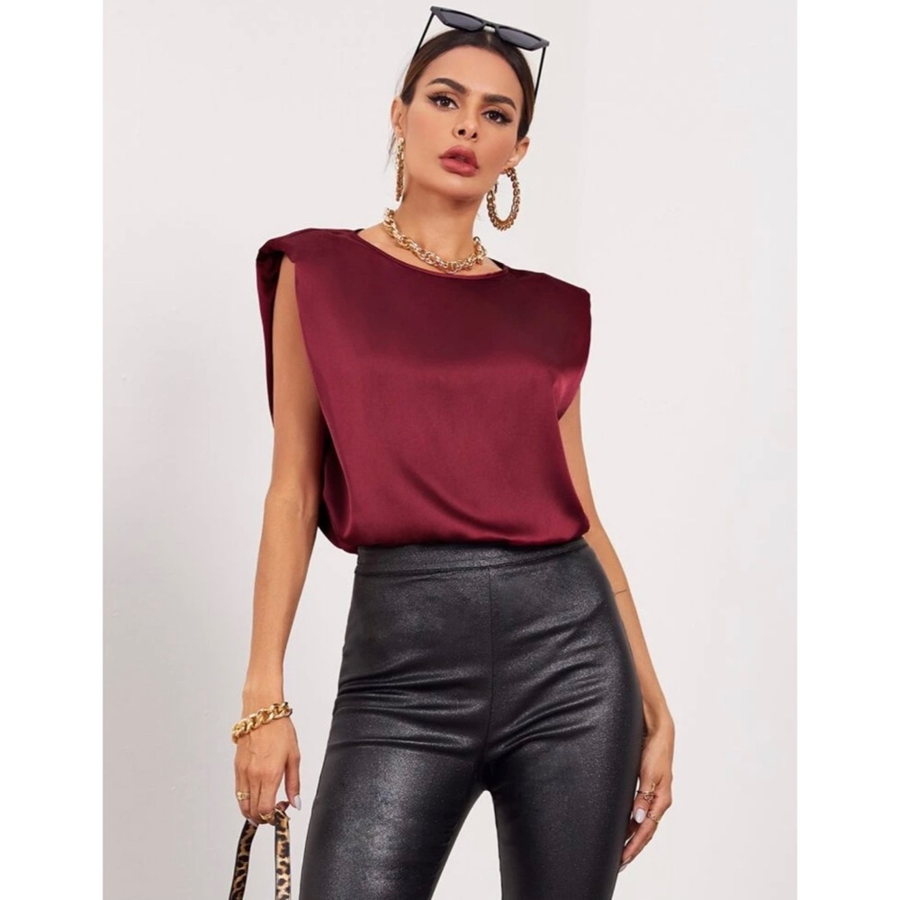 SHEIN Solid Sleeveless Shoulder Pad Satin Top